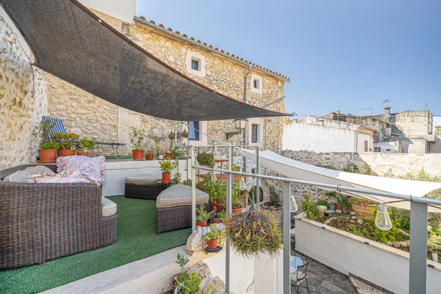 Casa de pueblo reformada con jardín en Campanet — 31