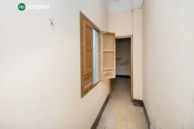 A la venta edificio en plaza bib-rambla — 36