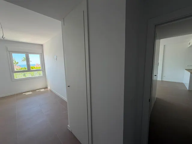 Piso con terraza SUR con vista al Mar solo 300 m del Mar — 28