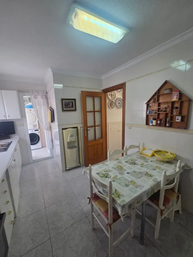 Piso de 150 m2, 4 dormitorios y garaje a un minuto de la playa — 6