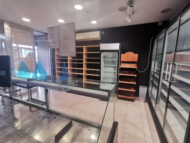 LOCAL COMERCIAL EN ALQUILER - foto 3
