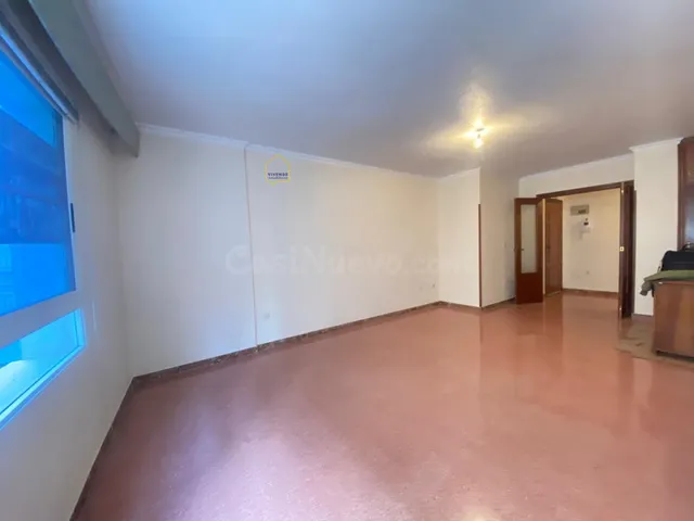 PISO DE GRANDES DIMENSIONES EN LA ARTERIA PRINCIPAL DE LORCA - foto 2