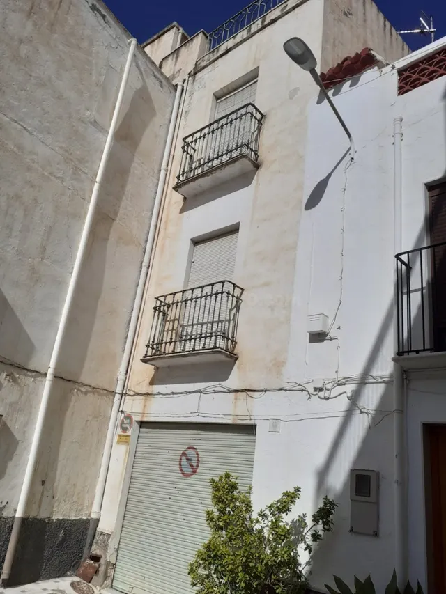 EN MACAEL ALMERIA. VENTA DE GARAJE CON DOS PLANTAS - foto 3