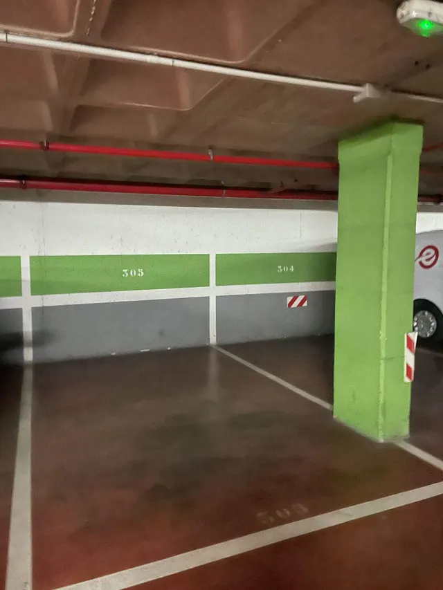 ¡Oportunidad única! Plaza de garaje en venta en Elche – Zona Plaza de Barcelona — 4