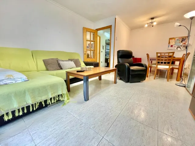 Piso exterior de 3 dormitorios en Miralbaida – Listo para entrar a vivir — 8