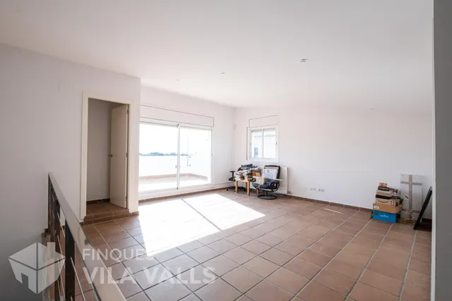 Chalet con piscina y 6 habitaciones en Can Regasol — 41