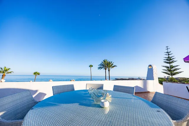 ESPECTACULAR VILLA DE LUJO EN ALQUILER EN 1ª LÍNEA DE PLAYA DE CABOPINO CON MARAVILLOSAS VISTAS AL MAR — 11