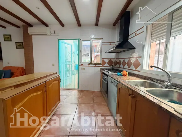 Amplia casa con terraza y garaje cerca de la playa de Sagunto — 18