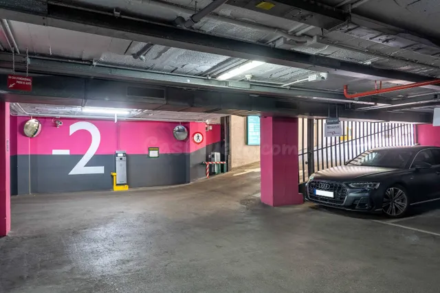 Parking 10m² en alquiler - Les Corts — 3