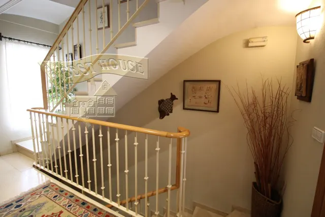 EXCLUSIVO CHALET ESQUINERO EN LA PATACONA — 20