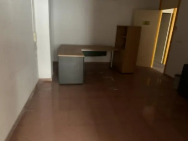 Centro de trabajo, local comercial — 5