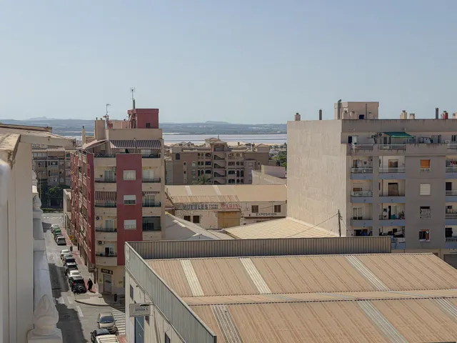 Centro! Encantador Atico con gigantesca terraza e impresionantes vistas panorámicas y a laguna rosa + Piscina comunitaria — 9
