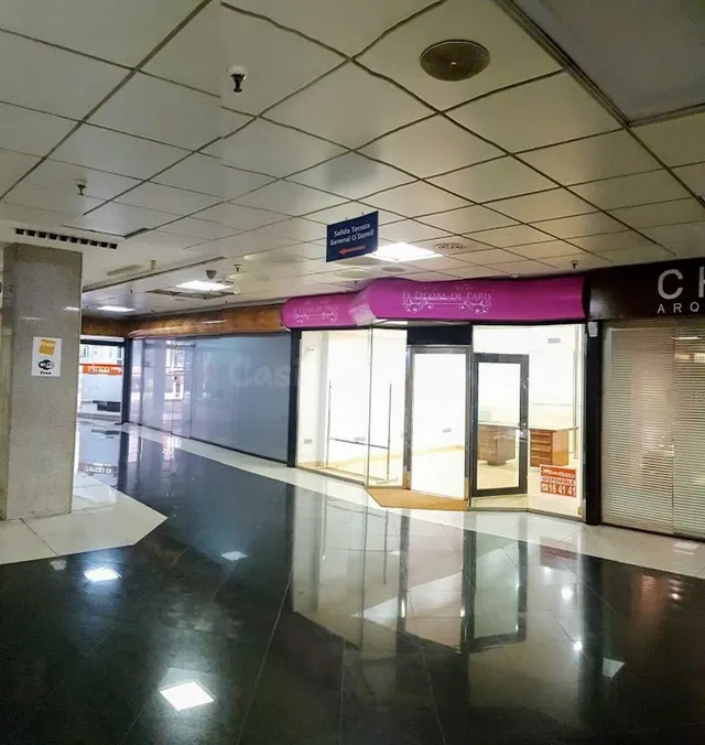 Local en el centro comercial Bulevar Plaza (FNAC) — 5