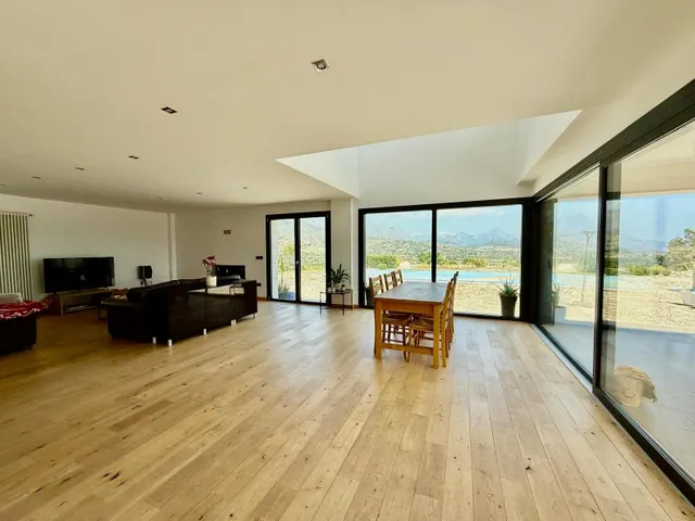 ESPECTACULAR VILLA DE LUJO CON PISCINA PRIVADA Y VISTAS AL PAISAJE EN RELLEU — 8
