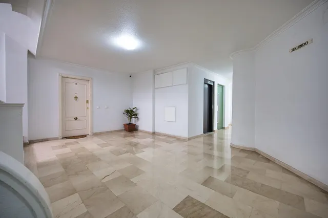 Amplia y Luminosa Vivienda en esquina de 3 dorm. baño y aseo con Garaje Cerrado en el Corazón de la Ciudad — 29
