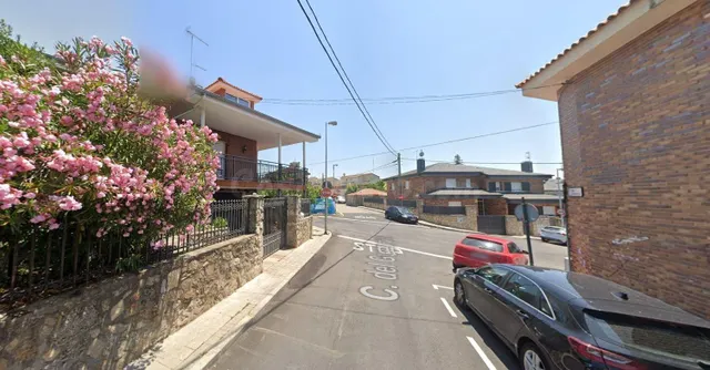 Se vende piso OKUPA en Colmenarejo (Madrid). - foto 3