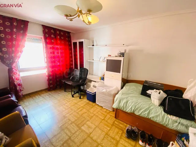 Apartamento en venta en el centro de Logroño - foto 5