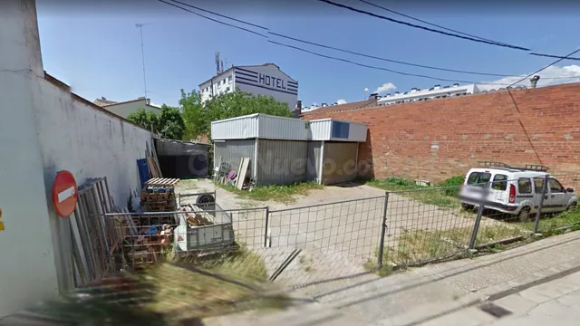 Solar edificable residencial en Eixample - foto 3