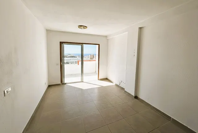 Acogedor apartamento con terraza y vistas al mar en Playa de - foto 2
