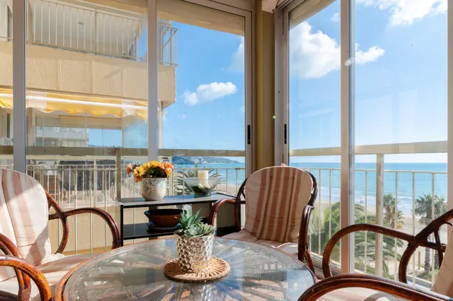 Apartamento frontal en el Paseo Marítimo del Torreón - Benicasim — 2