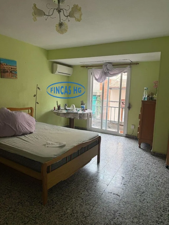 Amplio y luminoso piso reformado ubicado en el barrio de Carolinas junto a la Plaza Castellón — 16
