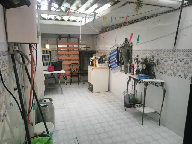 OCASION - PISO PARA REFORMAR DE DOS DORMITORIOS CON GRAN PATIO EN VIRGEN DEL REMEDIO — 11