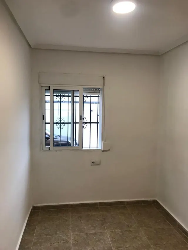 BAJO VIVIENDA DE 3 habitaciones, EXCELENTE INVERSION CON SENTIDO. — 8
