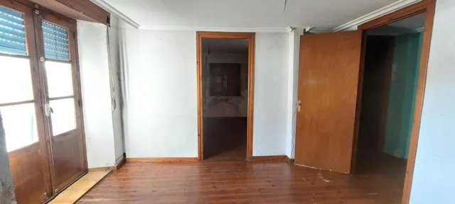 CASA DE 4 DORMITORIOS EN GANZO — 27