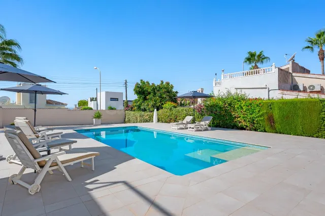Villa 3 habitaciones 250m² en venta - Centro de la Ciudad Qu - foto 3