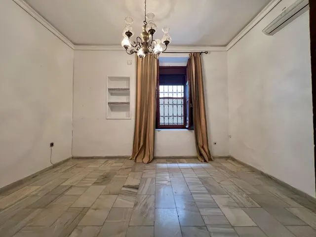 C. EXCLUSIVA CASA EN LA JUDERÍA A 5 MINUTOS DE LA MEZQUITA-CATEDRAL CON GARAJE Y ASCENSOR — 16
