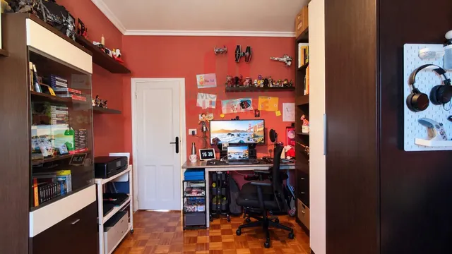 Amplia vivienda reformada situada en el couto. — 24