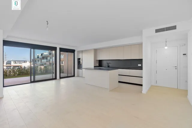 Exclusiva vivienda de lujo en planta baja con grandes terrazas, vistas a Granada — 7