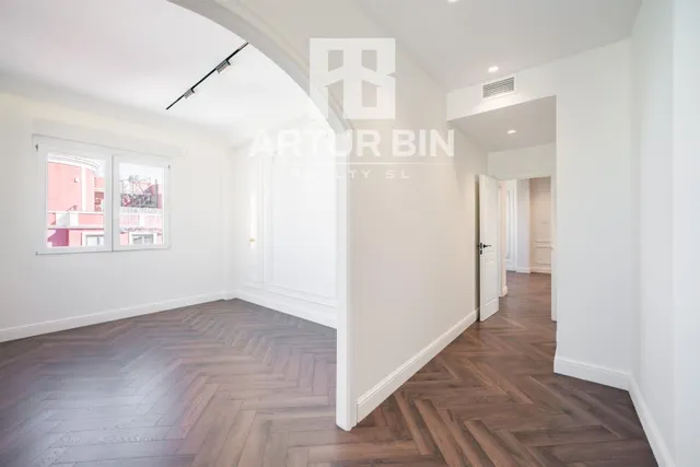 Piso 3 habitaciones 142m² en venta - Centro - Sant Francesc — 8