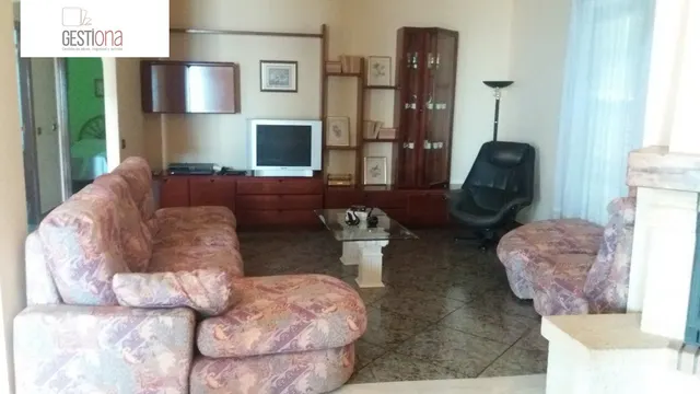 EXCLUSIVIDAD Y TRANQUILIDAD A UN PASO DE LA PLAYA.ARNUERO — 12