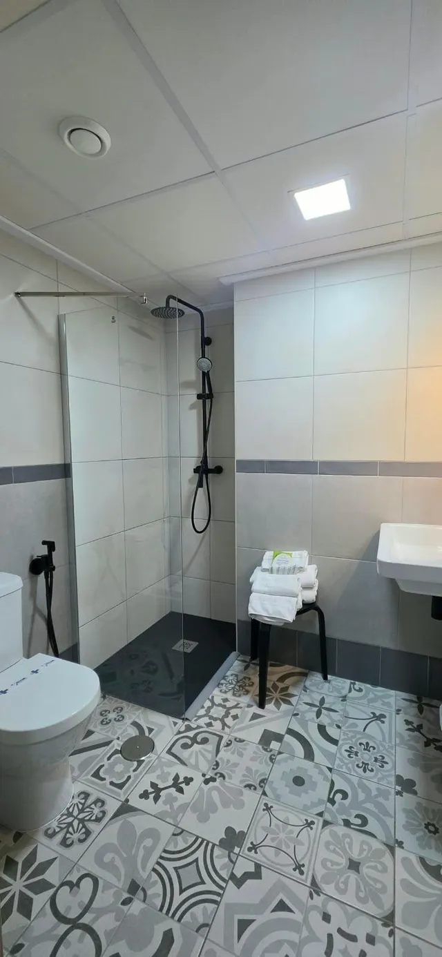 Hotel de 2 estrellas reformado en La Marina de Elche, zona Guardamar — 16
