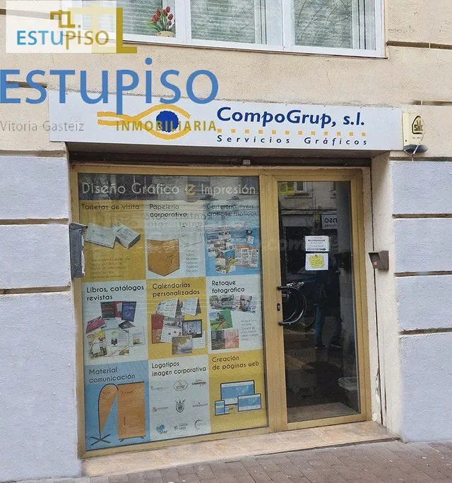EXCLUSIVA - LOCAL COMERCIAL EN OLAGUIBEL 64- da a dos calles - foto 3