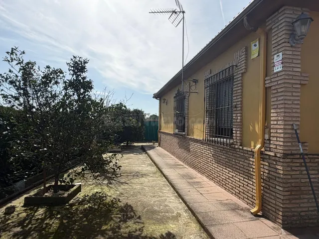 TU HOGAR SOÑADO, A 15 MINUTOS DEL CENTRO DE CORDOBA. URBANIZ - foto 2