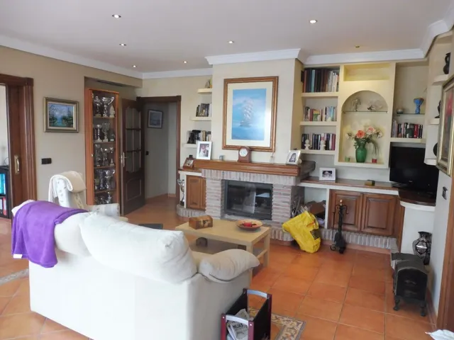 Villa 6 dormitorios con vistas al mar en La Cala de Mijas — 5