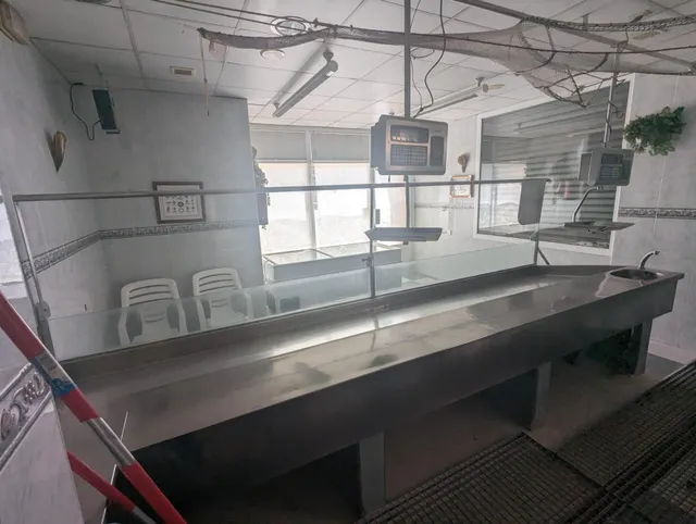 Local acondicionado como pescadería a la venta en Estella — 7