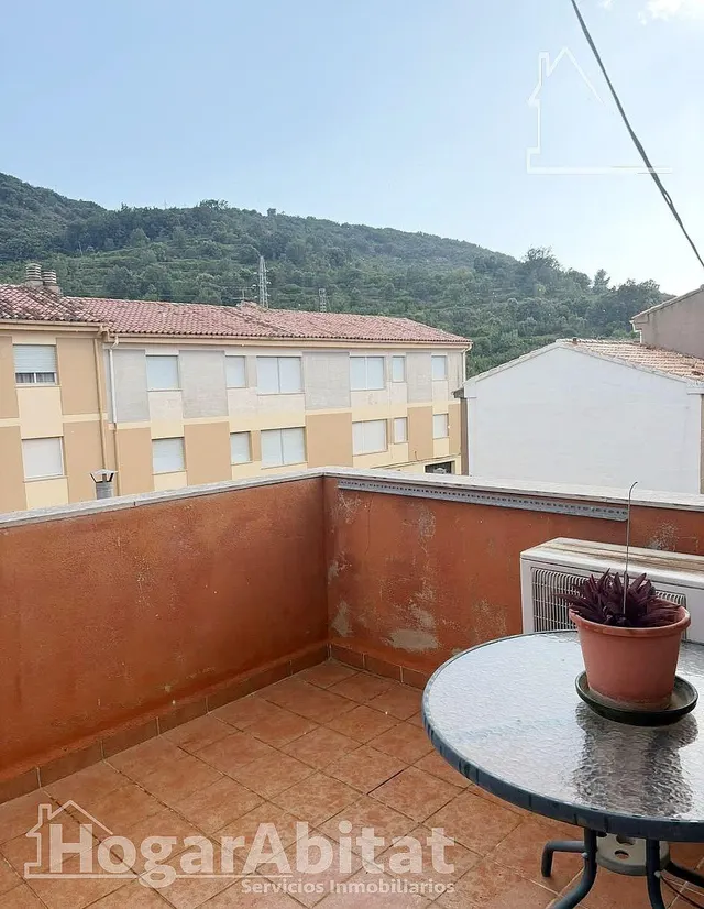 ¡Bonitas vistas! Ático económico y luminoso con dos terrazas, cerca del centro — 14