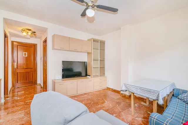 OPORTUNIDAD!! CASA ADOSADA DE 3 DORMITORIOS EN HIJAR — 36