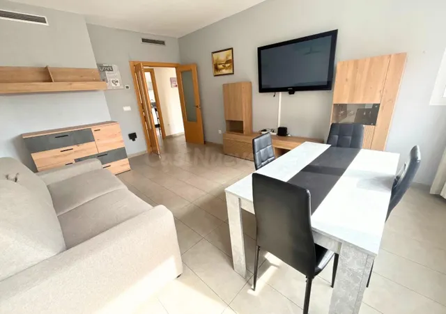 PISO LUMINOSO CON TERRAZA Y 2 AMPLIAS habitaciones - Zona CO