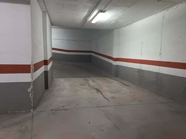 Se vende piso para entrar a vivir a 20 minutos de Alicante, con todos los servicios a mano, ascensor, plaza de garaje y trastero — 29