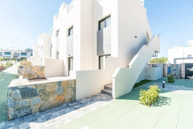 Bungalow en planta baja en Los Balcones(Torrevieja) — 27