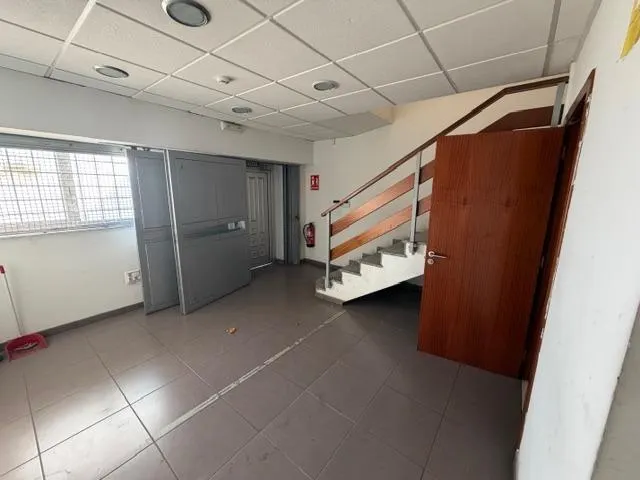 Se alquila nave en poligono industrial de San Cibrao das Viñas, Ourense — 36