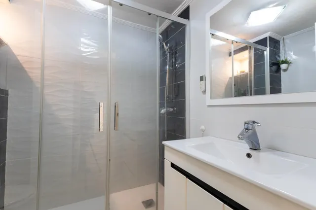 APARTAMENTO DOS DORMITORIOS ZONA LA VELETA . — 21