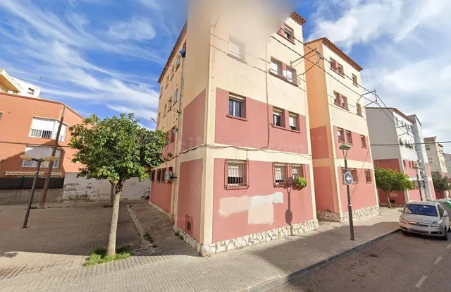 Se vende piso OKUPA en Calle Tortosa 25 de Torrefort (Tarrag - foto 2