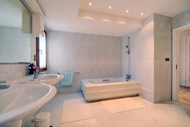 Chalet 5 habitaciones 698m² en venta - Costa Del Sol — 31