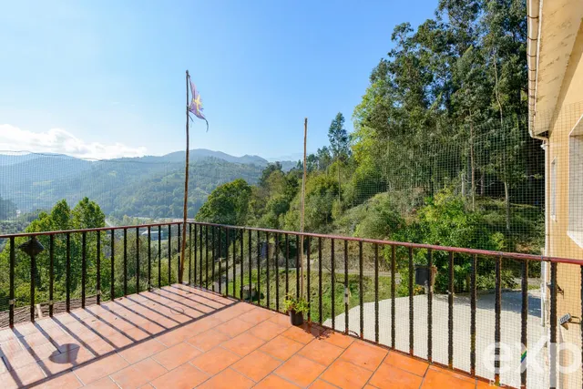 Casa con finca de 4.749 m2, cochera y granero en san martín del rey aurelio — 27