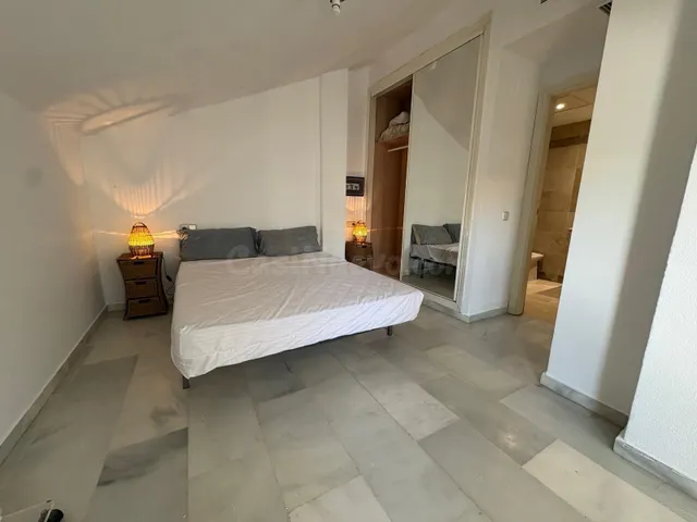Ático dúplex · san pedro de alcántara · urbanización con piscina — 32
